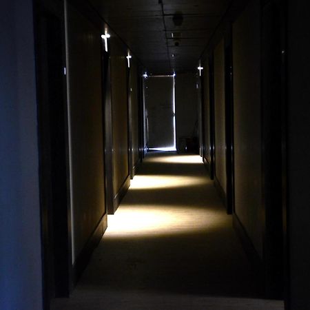 Noxx Residency Otel Hāora Dış mekan fotoğraf