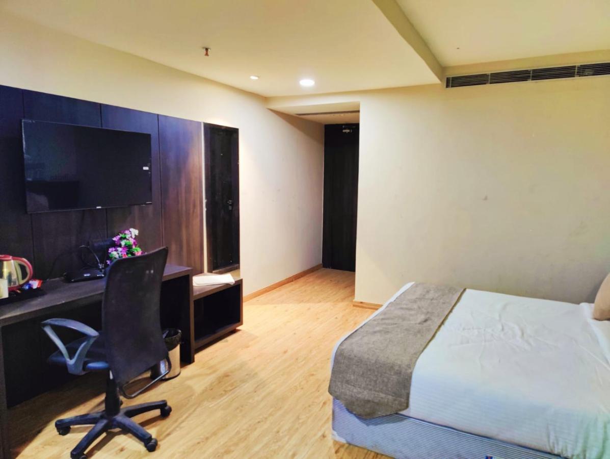 Noxx Residency Otel Hāora Dış mekan fotoğraf